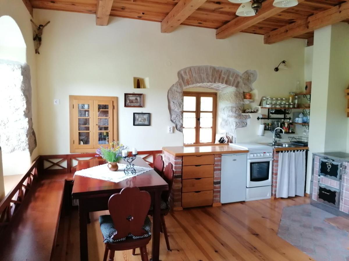 Holiday House Apartment Voukov Mlin Smarje pri Jelsah ภายนอก รูปภาพ